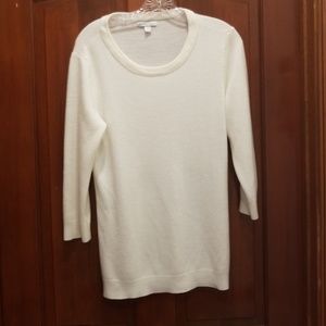 New York and co scoop neck off white sweater